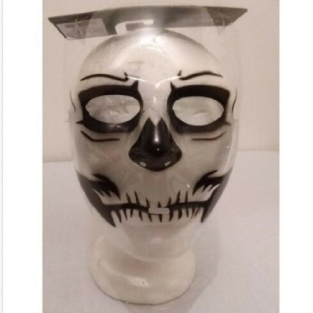 HALLOWEEN  SKELETON Mask Haunted House Scary Prop Zombie Skull Scary Horror NEW